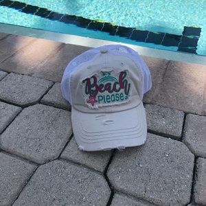 Beach please hat!